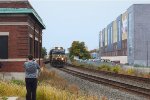 Railfan Catching NS 11N before the Old CNJ Station